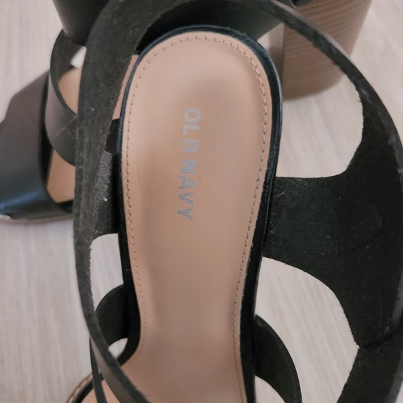Old Navy Black Leatherette Strappy Heels - Picture 5 of 5